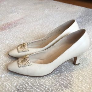 Vintage Stunning Bruno Magli Pumps - 7.5M